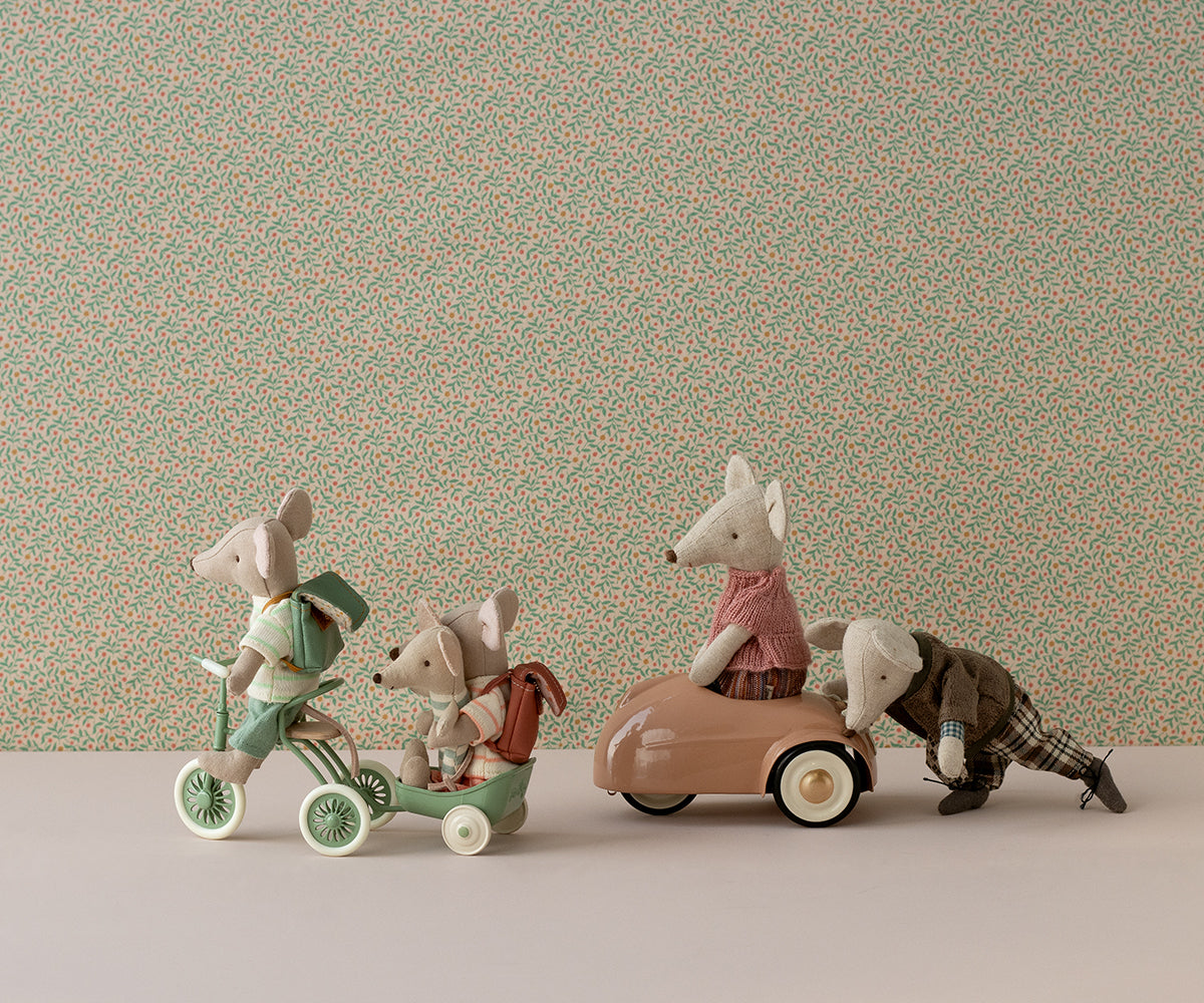 Maileg Abri a Tricycle Mouse - Green - Cheeky Junior