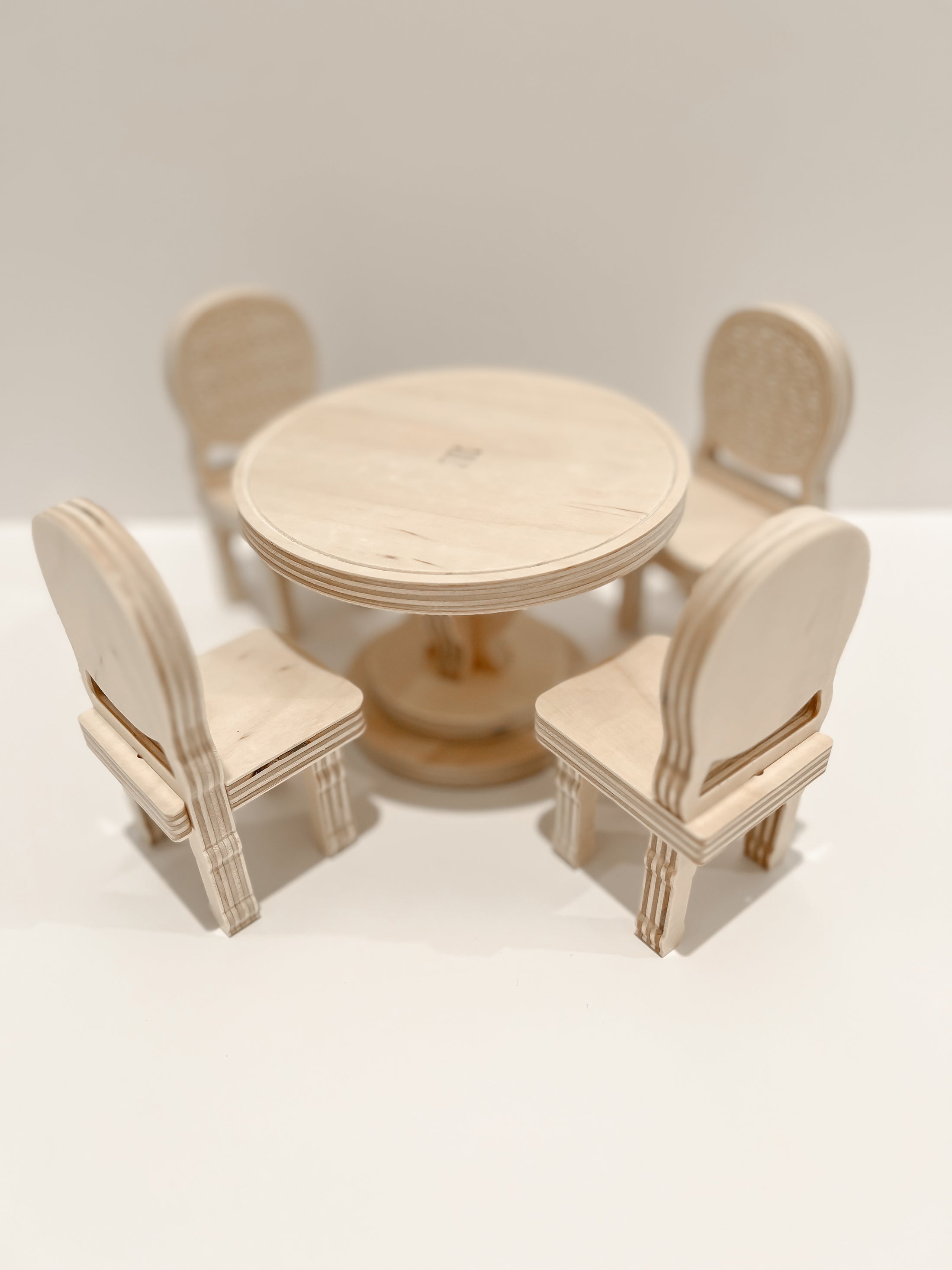 Trele Morele Design Dinner Table Set