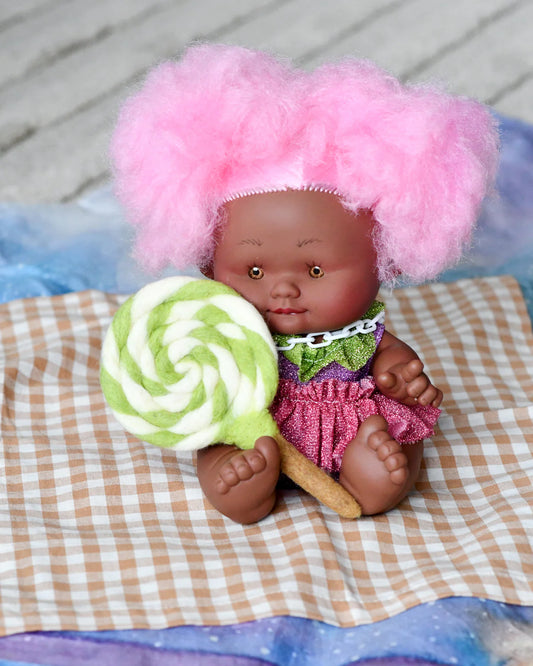 Tara Treasures Felt Green and White Swirl Lollipop