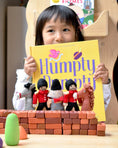 Load image into Gallery viewer, Tara Treasures Humpty Dumpty Finger Puppet
